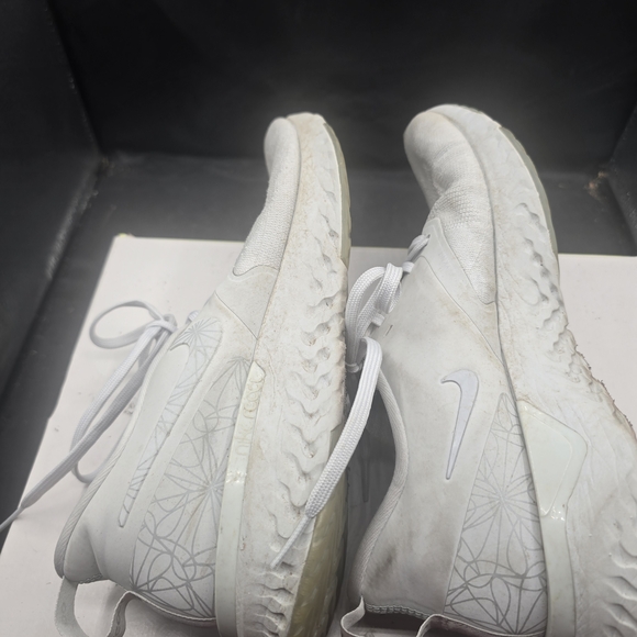 Nike White‎ Athletic Shoes with Pink Accents